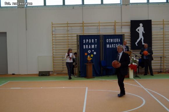 Uroczyste otwarcie sali gimnastycznej w Oporowie