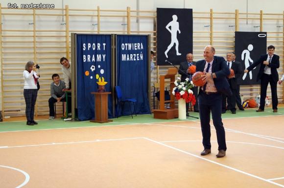 Uroczyste otwarcie sali gimnastycznej w Oporowie