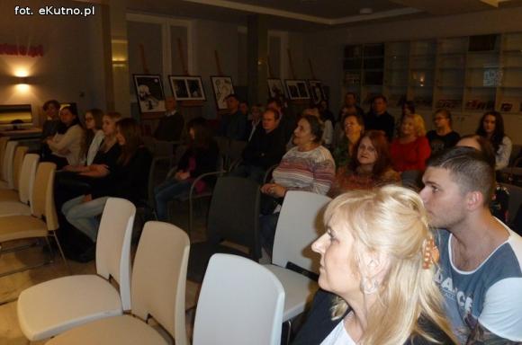 Debiut książkowy Maćka Kaźmierczaka. Samorodny talent literacki z Kutna