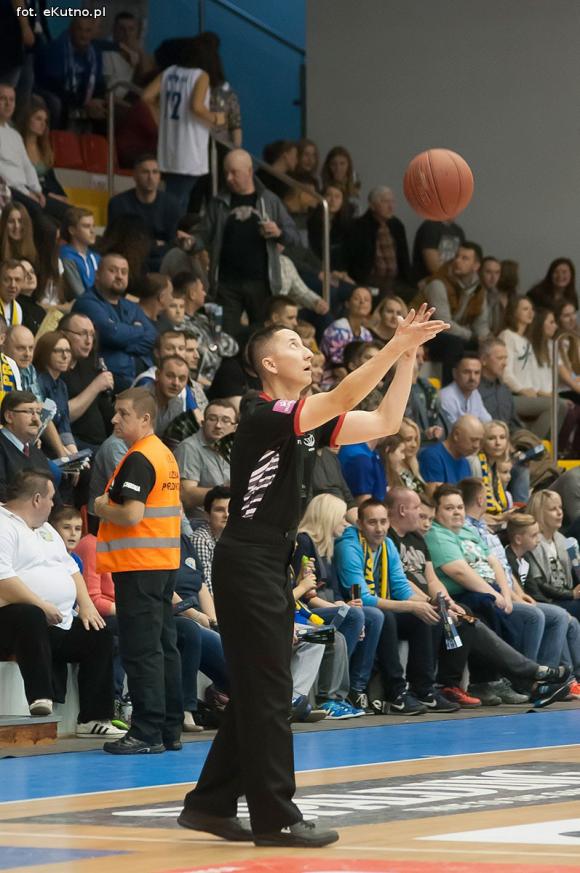 Polfarmex wygrywa z AZS Koszalin