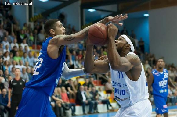 Polfarmex wygrywa z AZS Koszalin