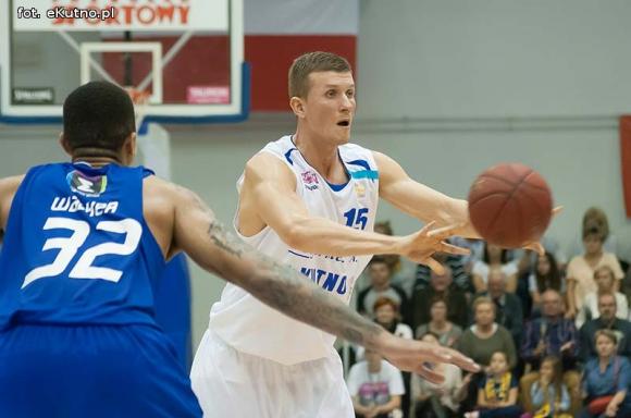 Polfarmex wygrywa z AZS Koszalin