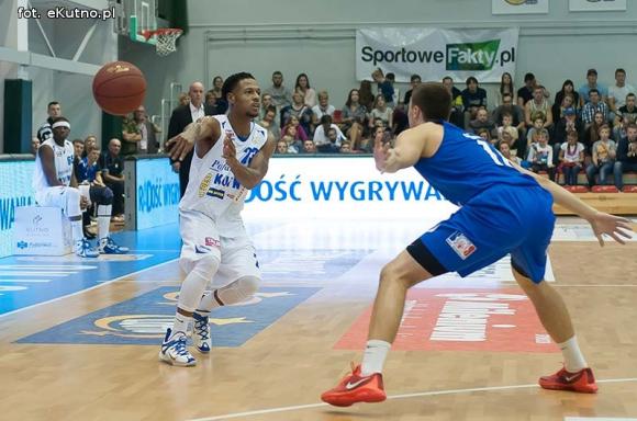 Polfarmex wygrywa z AZS Koszalin