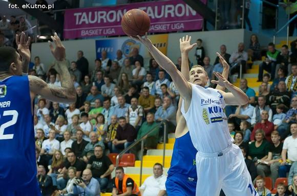 Polfarmex wygrywa z AZS Koszalin