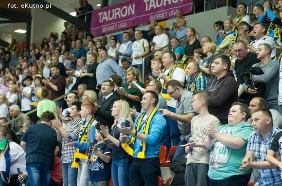 Polfarmex wygrywa z AZS Koszalin