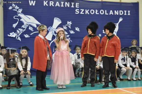 Ślubowanie pierwszoklasistów w 