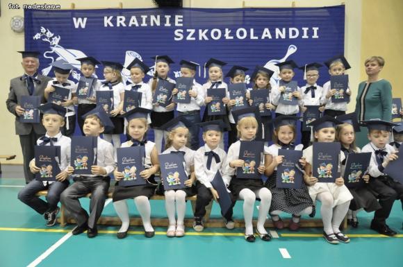 Ślubowanie pierwszoklasistów w 