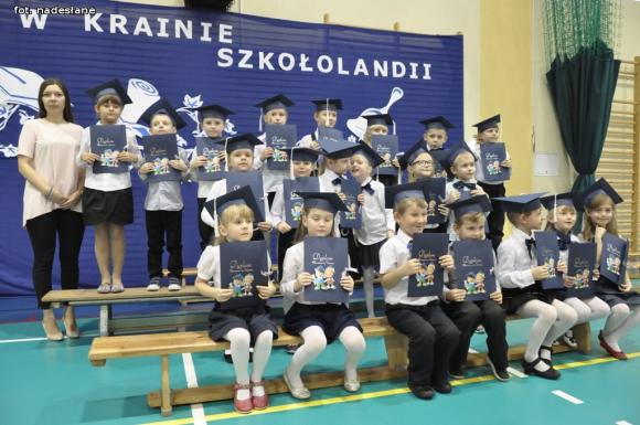 Ślubowanie pierwszoklasistów w 