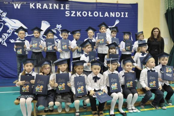 Ślubowanie pierwszoklasistów w 