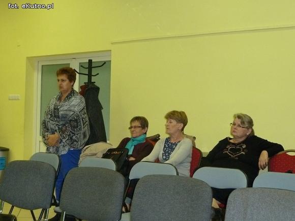 Niepewność jutra pracowników oddziału wewnętrznego. Radni bronią pielęgniarki