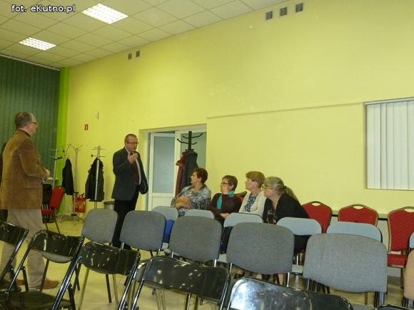 Niepewność jutra pracowników oddziału wewnętrznego. Radni bronią pielęgniarki