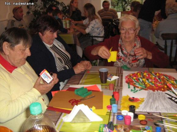 Barwy jesieni - warsztaty artystyczne Akademii twórczego seniora