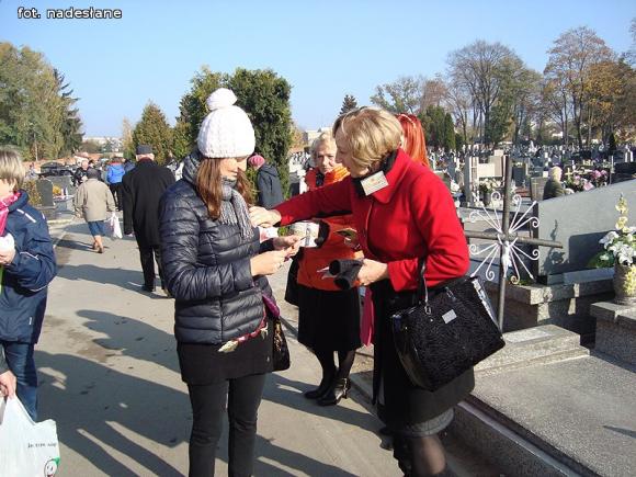 TPZK dziękuje za hojność odwiedzających groby