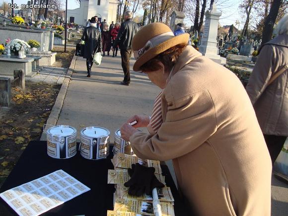 TPZK dziękuje za hojność odwiedzających groby