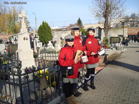 TPZK dziękuje za hojność odwiedzających groby