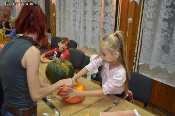 Rodzinne Dyniowanie w Żychlińskim Domu Kultury