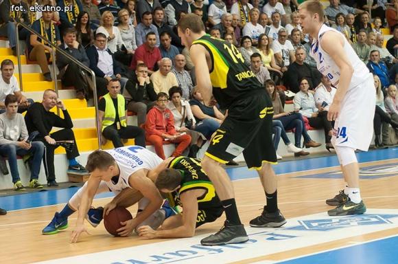 Drużyna Krysiewicza lepsza