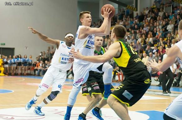 Drużyna Krysiewicza lepsza