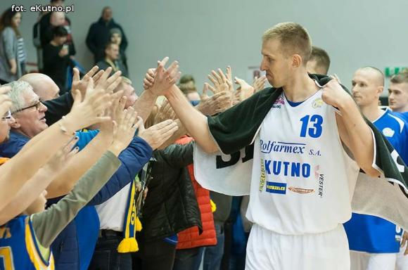 Drużyna Krysiewicza lepsza