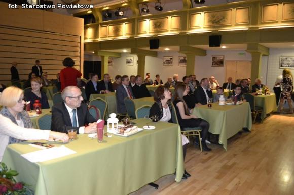 Rzeźbiarz, kolekcjoner Tadeusz Kacalak z Nagrodą Starosty