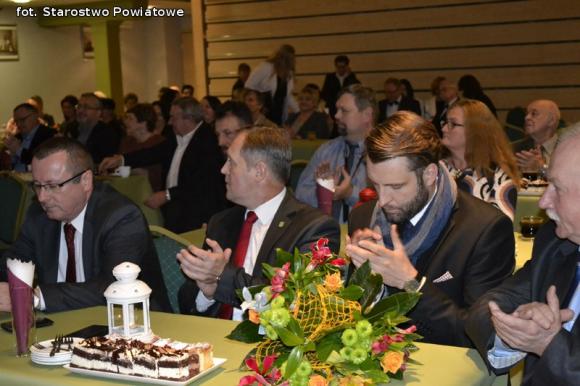 Rzeźbiarz, kolekcjoner Tadeusz Kacalak z Nagrodą Starosty