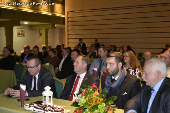 Rzeźbiarz, kolekcjoner Tadeusz Kacalak z Nagrodą Starosty