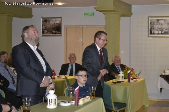 Rzeźbiarz, kolekcjoner Tadeusz Kacalak z Nagrodą Starosty