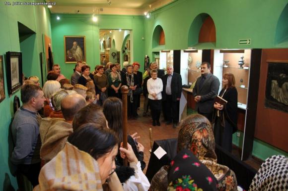 Relacja z Krośniewic. Zaduszki z tradycją