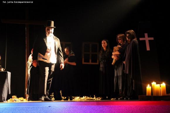 Relacja z Krośniewic. Zaduszki z tradycją