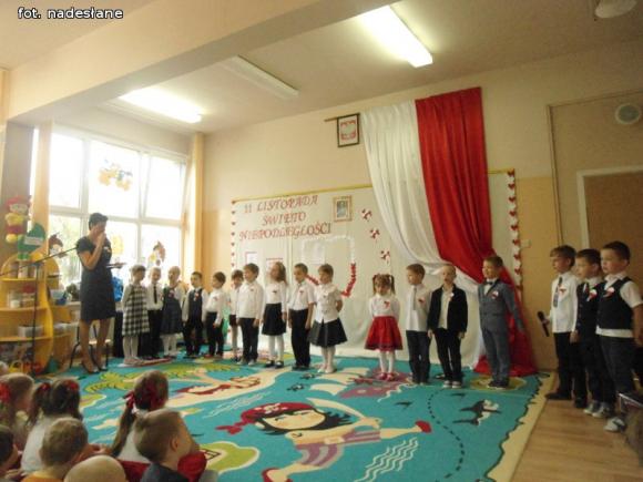 Maluchy uczciły odzyskanie niepodległości