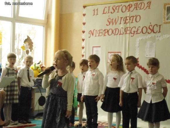 Maluchy uczciły odzyskanie niepodległości