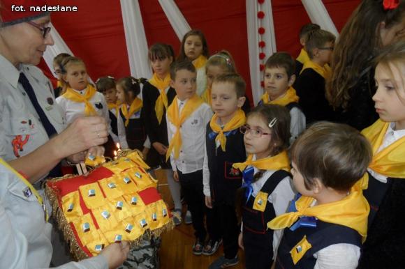 Pomyśl choć chwilę, Choć chwilę, Ile krwi, walki ile Kosztowało zdobycie wolności