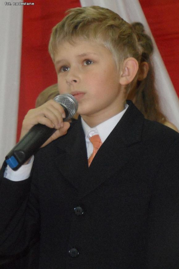 Pomyśl choć chwilę, Choć chwilę, Ile krwi, walki ile Kosztowało zdobycie wolności