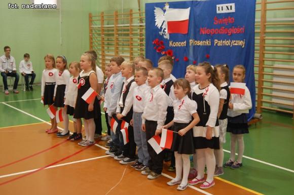 Tryptyk niepodległościowy w Szkole Podstawowej nr 4