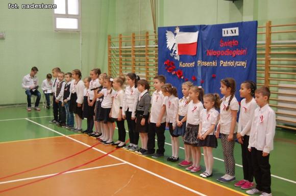 Tryptyk niepodległościowy w Szkole Podstawowej nr 4