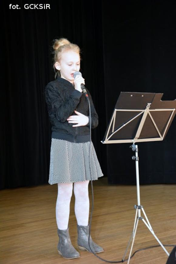 Dwie Julie wygrały I Konkurs Wokalny Wiersze wyśpiewane w Krośniewicach