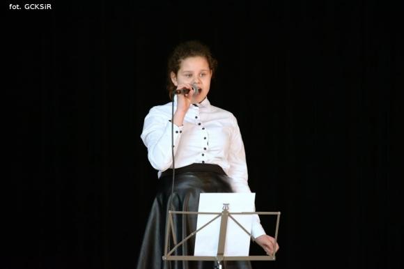 Dwie Julie wygrały I Konkurs Wokalny Wiersze wyśpiewane w Krośniewicach