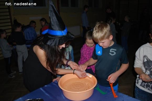 Andrzejkowa nocka w szkole