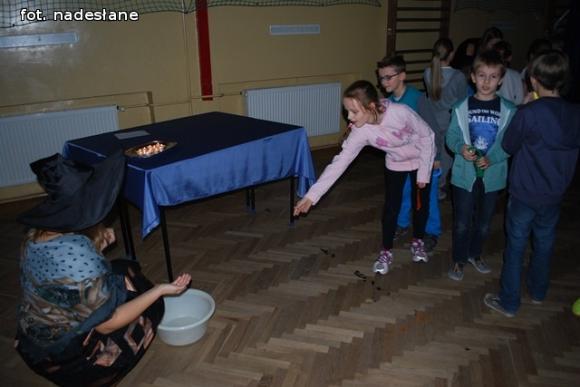 Andrzejkowa nocka w szkole