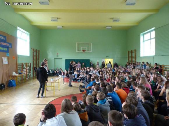 Ciekawa lekcja chemii w Trójce