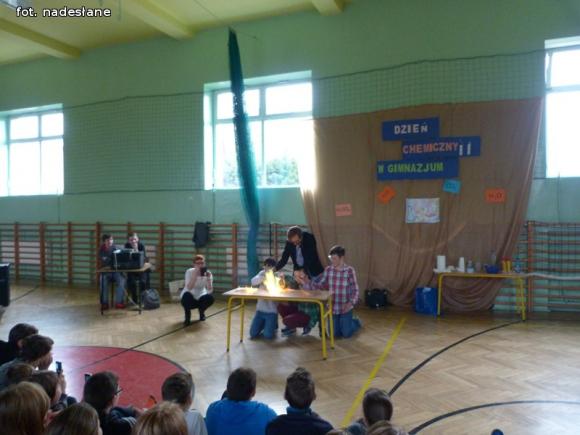 Ciekawa lekcja chemii w Trójce