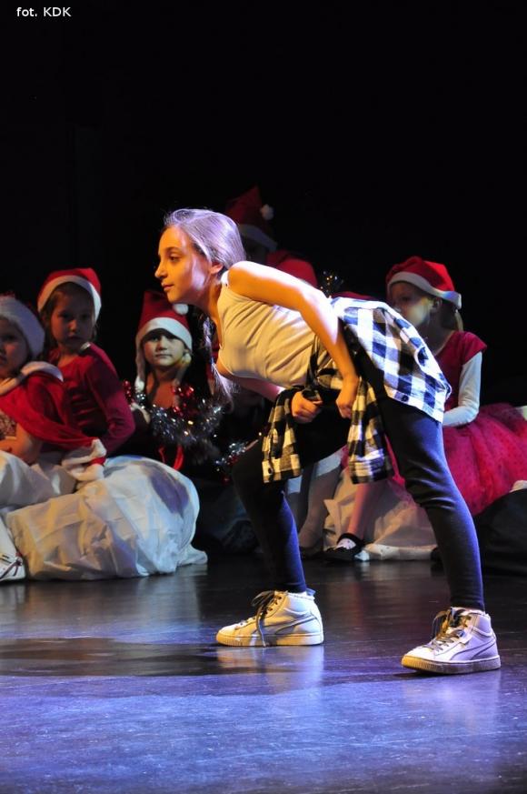 Śpiewająco zostali Mikołajami w Kutnowskim Domu Kultury