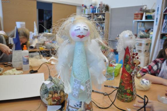 Rodzinne warsztaty świąteczne w domu kultury