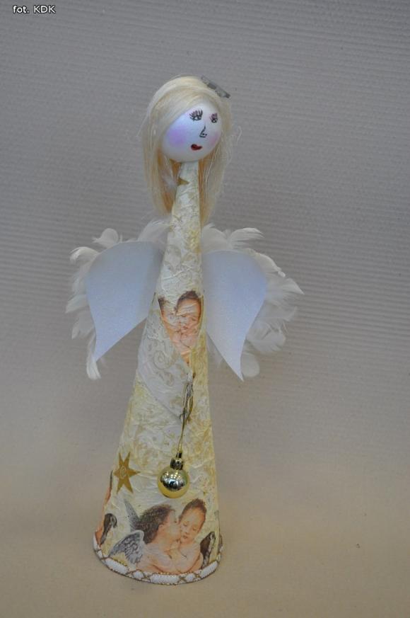 Rodzinne warsztaty świąteczne w domu kultury