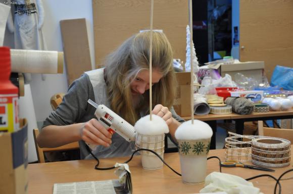 Rodzinne warsztaty świąteczne w domu kultury