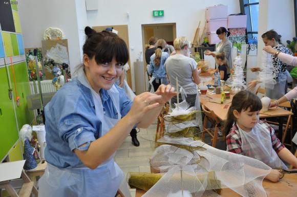 Rodzinne warsztaty świąteczne w domu kultury