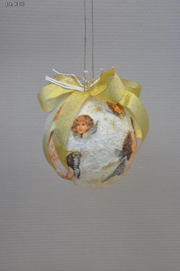 Rodzinne warsztaty świąteczne w domu kultury