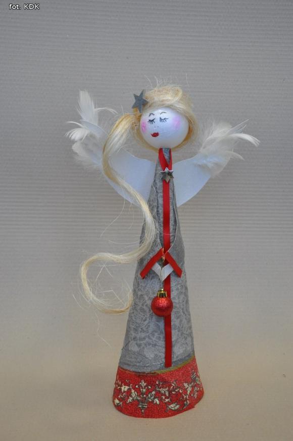 Rodzinne warsztaty świąteczne w domu kultury