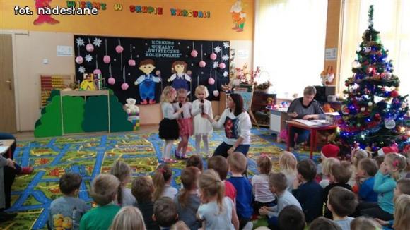 Świąteczne kolędowanie w Bajce