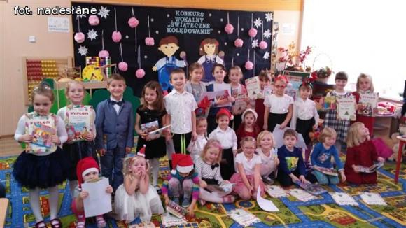 Świąteczne kolędowanie w Bajce